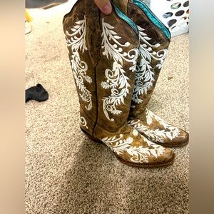 Corral size 7 boots